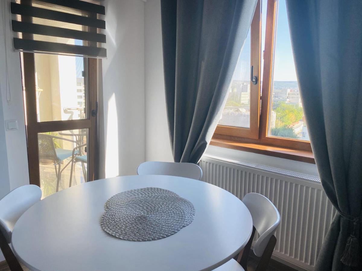 Rivera Apartments - Premium Accomodation 雅西 外观 照片